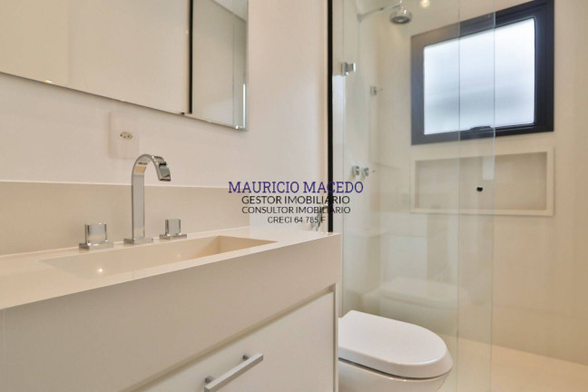 Imagem Casa com 4 Quartos à Venda, 357 m² em Alphaville - Santana De Parnaíba Imagem Casa com 4 Quartos à Venda, 357 m² em Alphaville - Santana De Parnaíba