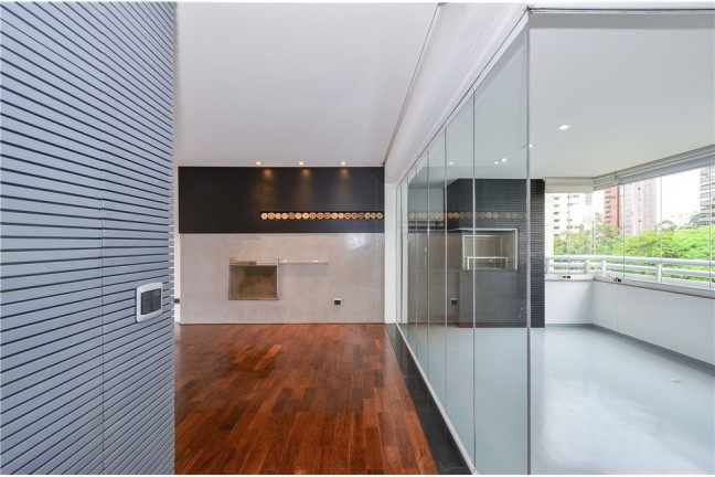 Imagem Apartamento com 3 Quartos à Venda, 235 m² em Vila Suzana - São Paulo