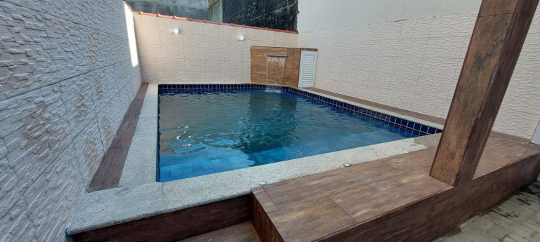 Sobrado com 2 Quartos à Venda, 90 m² em Vila Atlântica - Mongaguá
