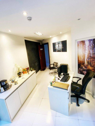 Imagem Sala Comercial à Venda, em Jardim Lambreta - Cotia Imagem Sala Comercial à Venda, em Jardim Lambreta - Cotia