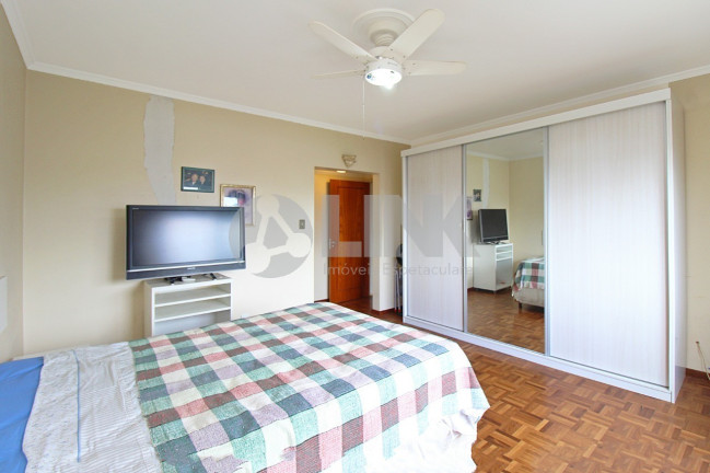 Imagem Apartamento com 4 Quartos à Venda, 214 m² em Menino Deus - Porto Alegre Imagem Apartamento com 4 Quartos à Venda, 214 m² em Menino Deus - Porto Alegre