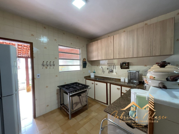 Imagem Imóvel com 7 Quartos à Venda, 288.000 m² em Itaipava - Petrópolis Imagem Imóvel com 7 Quartos à Venda, 288.000 m² em Itaipava - Petrópolis