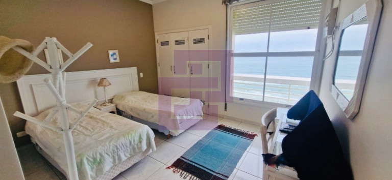 Imagem Apartamento com 2 Quartos à Venda, 120 m² em Pitangueiras - Guarujá Imagem Apartamento com 2 Quartos à Venda, 120 m² em Pitangueiras - Guarujá