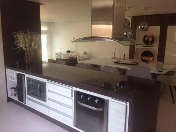 Imagem Casa com 4 Quartos à Venda, 250 m² em Centro - Armação Dos Búzios