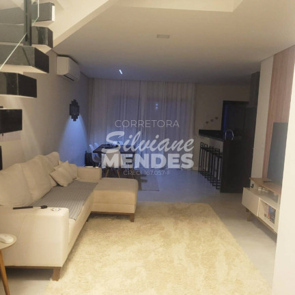 Imagem Casa com 3 Quartos à Venda, 250 m² em Wanel Ville - Sorocaba Imagem Casa com 3 Quartos à Venda, 250 m² em Wanel Ville - Sorocaba
