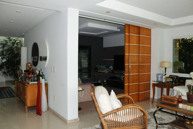 Imagem Casa com 4 Quartos à Venda, 382 m² em Camboinhas - Niterói Imagem Casa com 4 Quartos à Venda, 382 m² em Camboinhas - Niterói