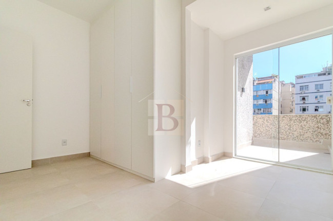 Imagem Imóvel com 3 Quartos à Venda, 135 m² em Copacabana - Rio De Janeiro