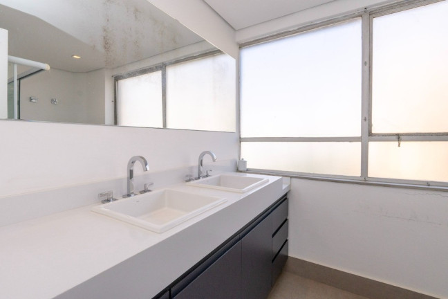 Imagem Apartamento com 3 Quartos à Venda, 121 m² em Moema - São Paulo Imagem Apartamento com 3 Quartos à Venda, 121 m² em Moema - São Paulo