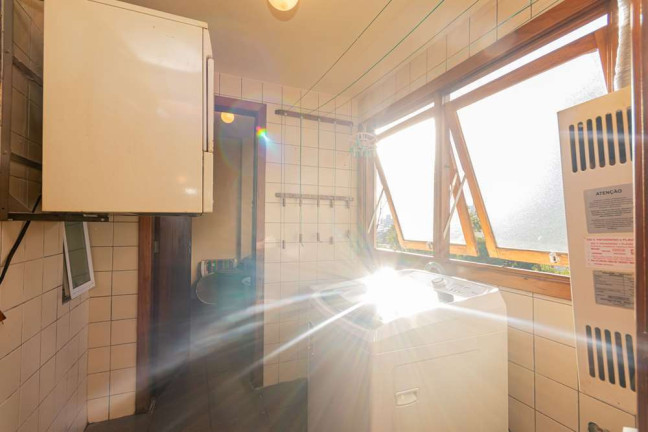 Imagem Apartamento com 3 Quartos à Venda, 120 m² em Menino Deus - Porto Alegre Imagem Apartamento com 3 Quartos à Venda, 120 m² em Menino Deus - Porto Alegre