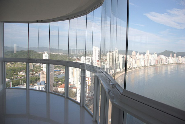 Imagem Cobertura com 6 Quartos à Venda, 490 m² em Centro - Balneário Camboriú Imagem Cobertura com 6 Quartos à Venda, 490 m² em Centro - Balneário Camboriú