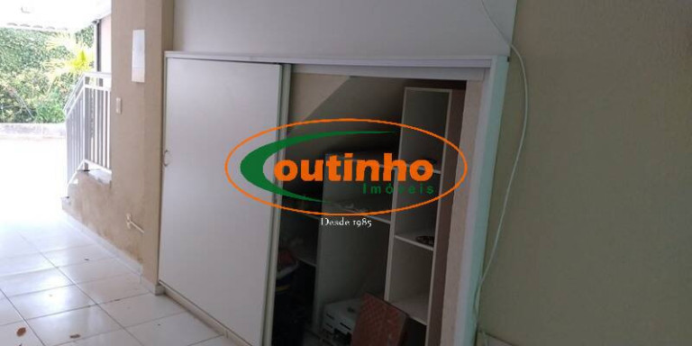 Imagem Casa com 3 Quartos à Venda, 146 m² em Tijuca - Rio De Janeiro Imagem Casa com 3 Quartos à Venda, 146 m² em Tijuca - Rio De Janeiro