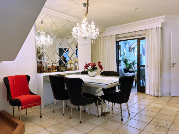 Imagem Casa com 3 Quartos à Venda, 360 m² em Itaguaçu - Florianópolis Imagem Casa com 3 Quartos à Venda, 360 m² em Itaguaçu - Florianópolis