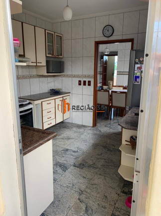 Imagem Casa com 3 Quartos à Venda, 300 m² em Vila Bela - Poços De Caldas