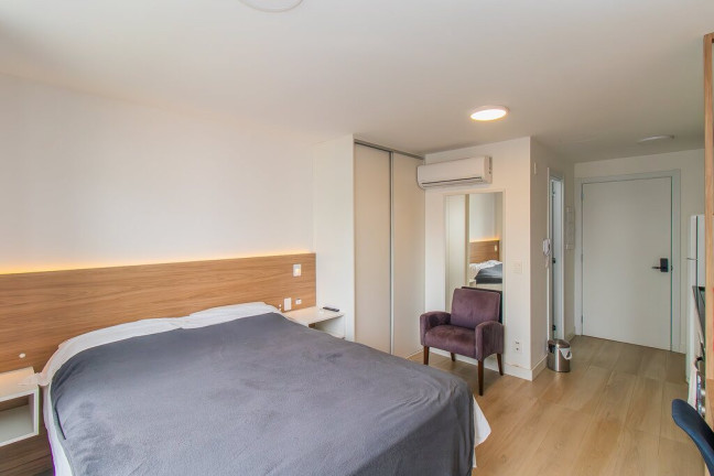 Imagem Imóvel com 1 Quarto à Venda, 24 m² em Auxiliadora - Porto Alegre Imagem Imóvel com 1 Quarto à Venda, 24 m² em Auxiliadora - Porto Alegre