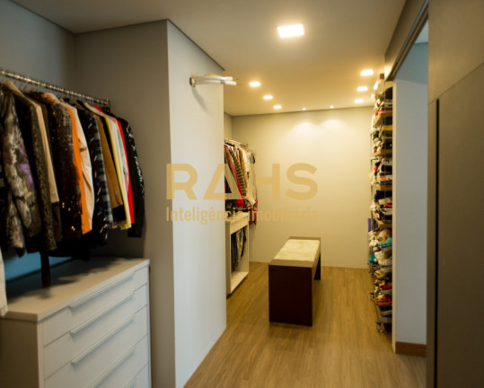 Imagem Casa com 4 Quartos à Venda, 671 m² em América - Joinville Imagem Casa com 4 Quartos à Venda, 671 m² em América - Joinville