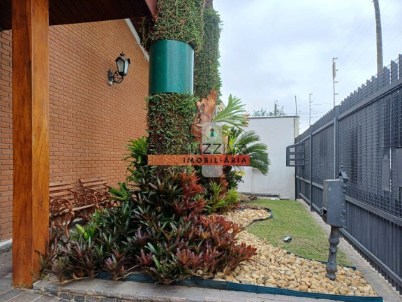 Sobrado com 4 Quartos à Venda, 250 m² em Parque Residencial Bom Conselho - Taubaté