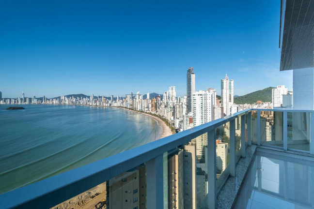 Imagem Apartamento com 3 Quartos à Venda, 165 m² em Pioneiros - Balneário Camboriú Imagem Apartamento com 3 Quartos à Venda, 165 m² em Pioneiros - Balneário Camboriú
