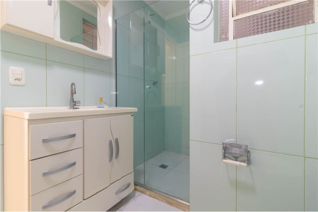 Imagem Imóvel com 2 Quartos à Venda, em Sao Joao - Porto Alegre Imagem Imóvel com 2 Quartos à Venda, em Sao Joao - Porto Alegre