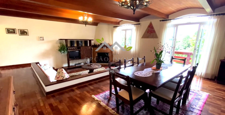 Imagem Casa com 3 Quartos à Venda, 190 m² em Vila Inglesa - Campos Do Jordão