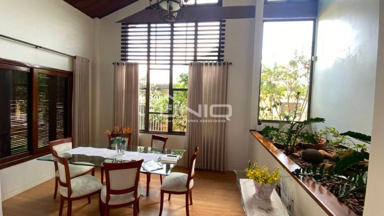 Imagem Casa com 3 Quartos à Venda, 211 m² em Menino Deus - Pato Branco