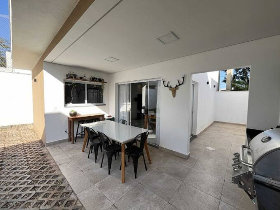 Imagem Casa de Condomínio com 3 Quartos à Venda, 180 m² em Villagio Di Capri - Votorantim