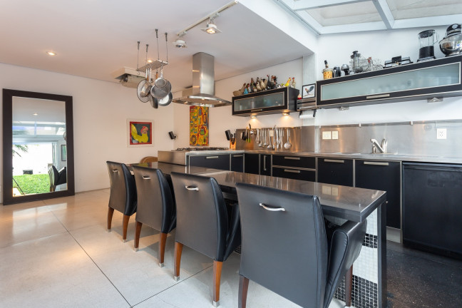 Imagem Casa com 3 Quartos à Venda, 260 m² em Jardim Paulistano - São Paulo Imagem Casa com 3 Quartos à Venda, 260 m² em Jardim Paulistano - São Paulo