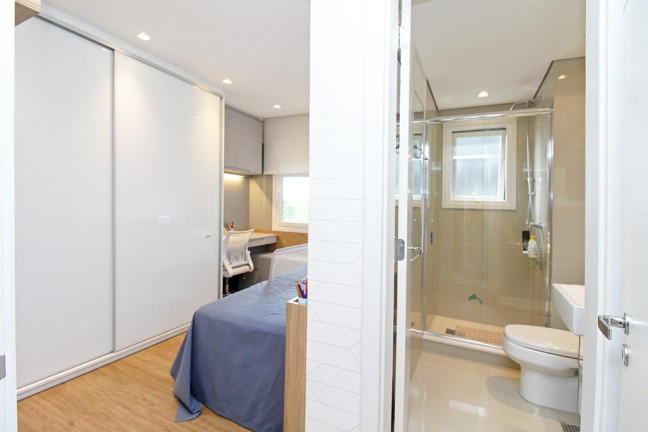 Imagem Imóvel com 3 Quartos à Venda, em Menino Deus - Porto Alegre Imagem Imóvel com 3 Quartos à Venda, em Menino Deus - Porto Alegre