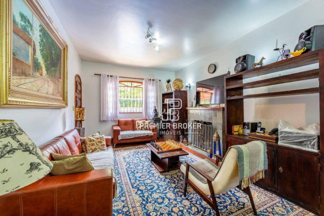 Imagem Casa com 4 Quartos à Venda, 174 m² em  Alto - Teresópolis