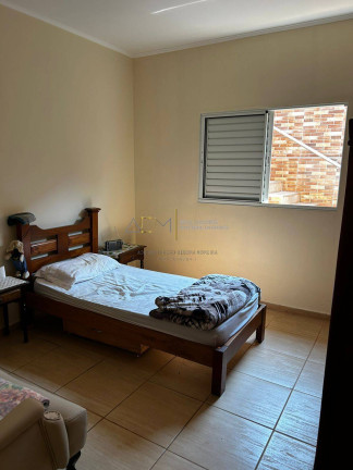 Imagem Casa com 3 Quartos à Venda, 343 m² em Centro - Botucatu Imagem Casa com 3 Quartos à Venda, 343 m² em Centro - Botucatu