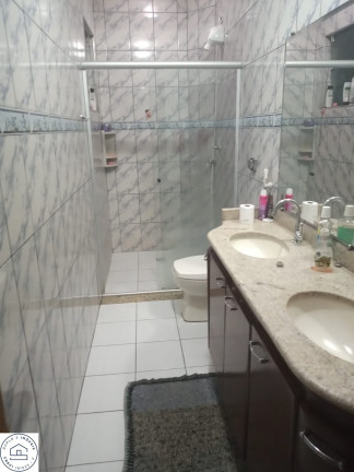 Imagem Casa com 3 Quartos à Venda, 200 m² em Jardim Shangrilá (zona Norte) - São Paulo Imagem Casa com 3 Quartos à Venda, 200 m² em Jardim Shangrilá (zona Norte) - São Paulo