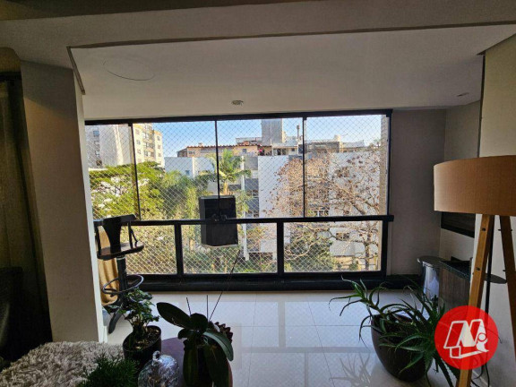 Imagem Apartamento com 3 Quartos à Venda ou Locação, 136 m² em Petrópolis - Porto Alegre Imagem Apartamento com 3 Quartos à Venda ou Locação, 136 m² em Petrópolis - Porto Alegre