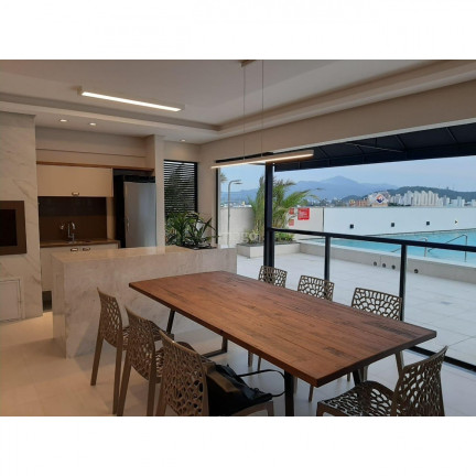 Imagem Apartamento com 2 Quartos à Venda, 75 m² em Centro - Balneário Camboriú