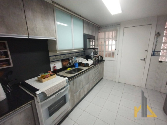 Imagem Casa com 3 Quartos à Venda, 177 m² em Jardim Das Américas - Curitiba Imagem Casa com 3 Quartos à Venda, 177 m² em Jardim Das Américas - Curitiba