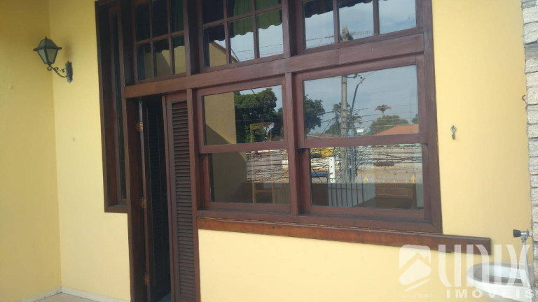 Imagem Casa com 4 Quartos para Alugar,  em Centro - Campos Dos Goytacazes