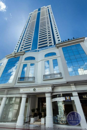 Apartamento com 2 Quartos à Venda, 159 m² em Centro - Balneário Camboriú