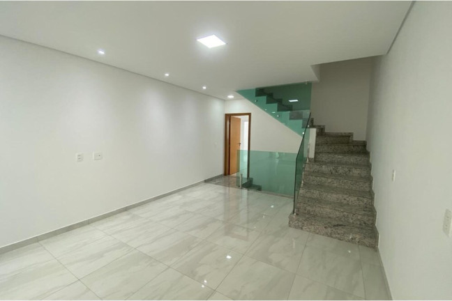 Casa com 3 Quartos à Venda, 220 m² em Vila Esperança - São Paulo