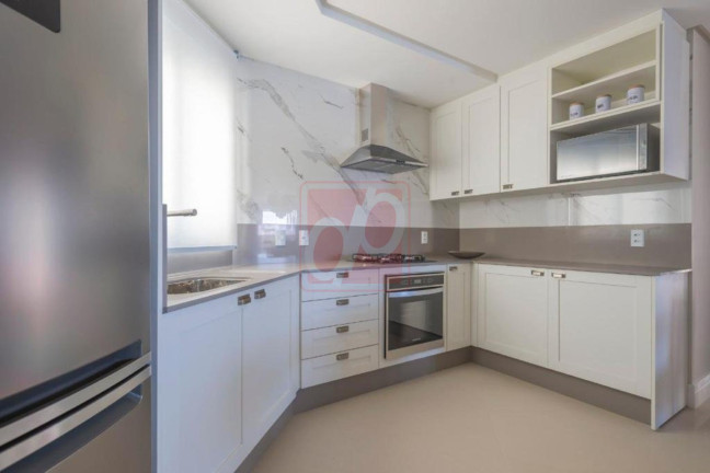 Apartamento com 3 Quartos à Venda, 181 m² em Pioneiros - Balneário Camboriú