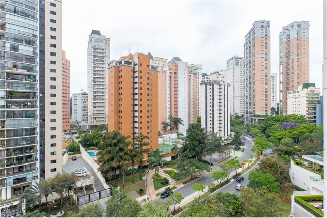 Imagem Apartamento à Venda, 335 m² em Moema - São Paulo Imagem Apartamento à Venda, 335 m² em Moema - São Paulo