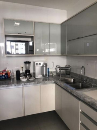 Imagem Apartamento com 3 Quartos à Venda, 245 m² em Jardim Apipema - Salvador