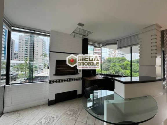 Apartamento com 4 Quartos à Venda, 271 m² em Centro - Florianópolis