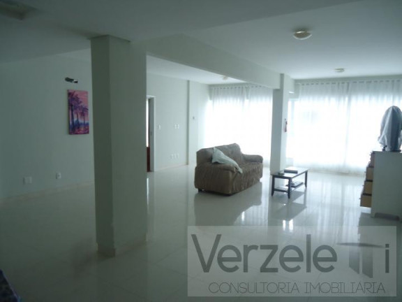 Imagem Apartamento com 4 Quartos à Venda, 200 m² em Centro - Balneário Camboriú Imagem Apartamento com 4 Quartos à Venda, 200 m² em Centro - Balneário Camboriú