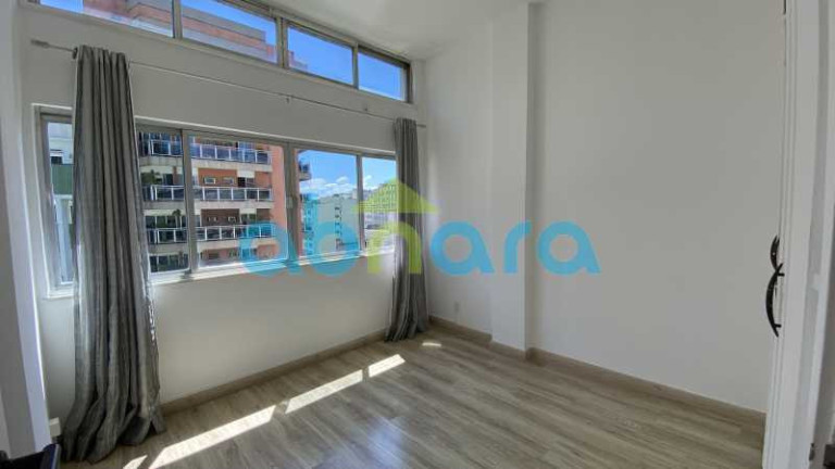 Imagem Apartamento com 3 Quartos à Venda, 90 m² em Copacabana - Rio De Janeiro Imagem Apartamento com 3 Quartos à Venda, 90 m² em Copacabana - Rio De Janeiro