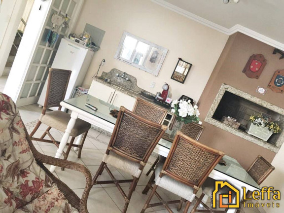 Imagem Casa com 5 Quartos à Venda, 400 m² em Centro - Torres Imagem Casa com 5 Quartos à Venda, 400 m² em Centro - Torres