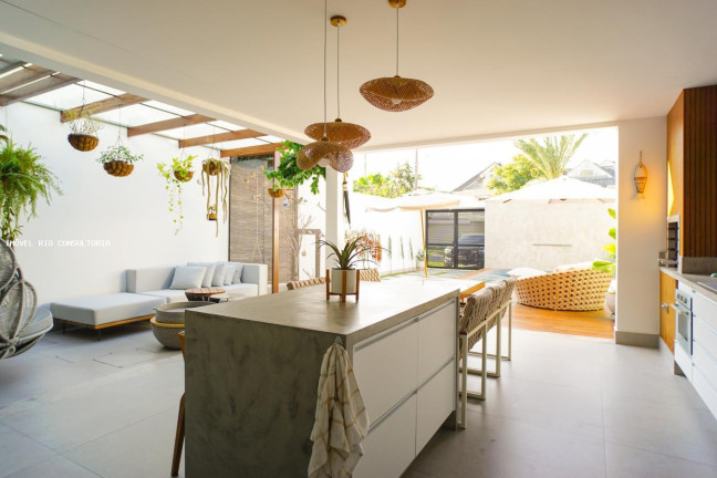 Imagem Casa com 5 Quartos à Venda, 314 m² em Rio De Janeiro Imagem Casa com 5 Quartos à Venda, 314 m² em Rio De Janeiro