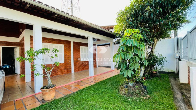 Imagem Casa com 3 Quartos à Venda, 127 m² em Canasvieiras - Florianópolis