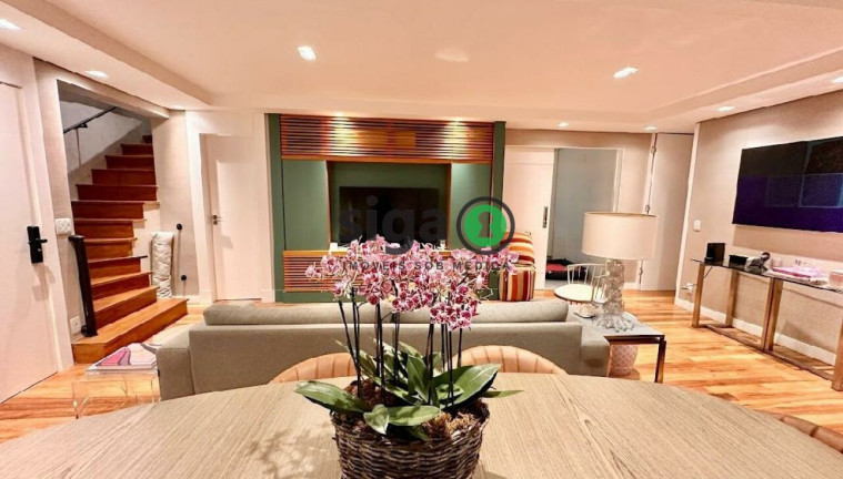 Apartamento com 3 Quartos à Venda, 233 m² em Jardim Guedala - São Paulo