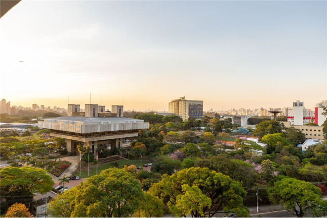 Imagem Imóvel com 1 Quarto à Venda, em Indianópolis - São Paulo Imagem Imóvel com 1 Quarto à Venda, em Indianópolis - São Paulo