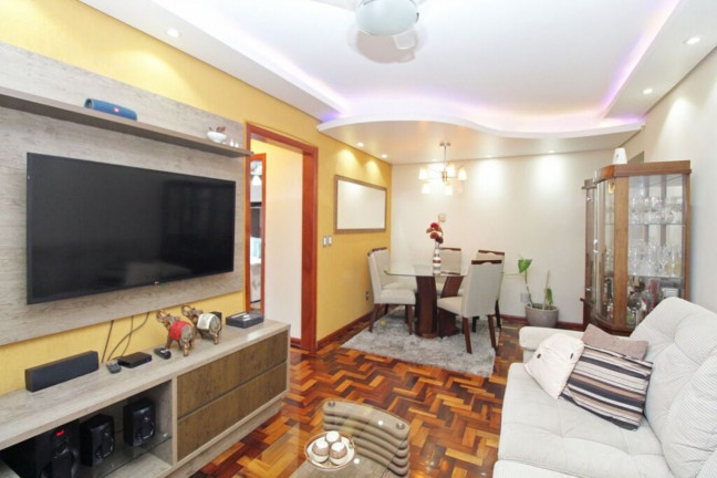 Imóvel com 2 Quartos à Venda, 64 m² em Passo Da Areia - Porto Alegre