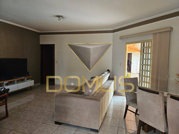 Imagem Casa com 3 Quartos à Venda, 248 m² em Parque Dos Bandeirantes - Ribeirão Preto Imagem Casa com 3 Quartos à Venda, 248 m² em Parque Dos Bandeirantes - Ribeirão Preto