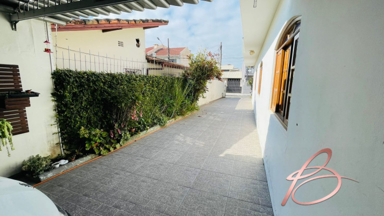 Imagem Casa com 3 Quartos à Venda, 161 m² em São João - Itajaí Imagem Casa com 3 Quartos à Venda, 161 m² em São João - Itajaí